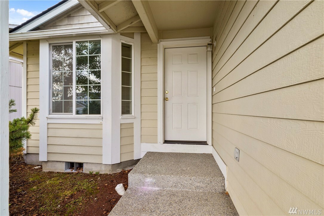 Property Photo: 8911 174th St Ct E WA 98375