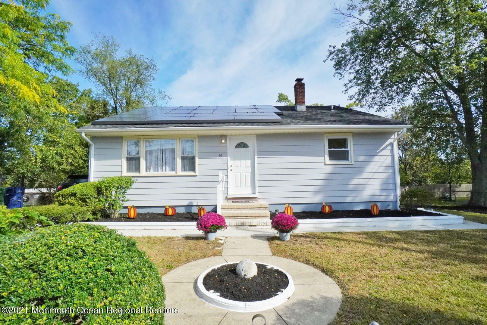 Property Photo:  14 Dale Place  NJ 07753 