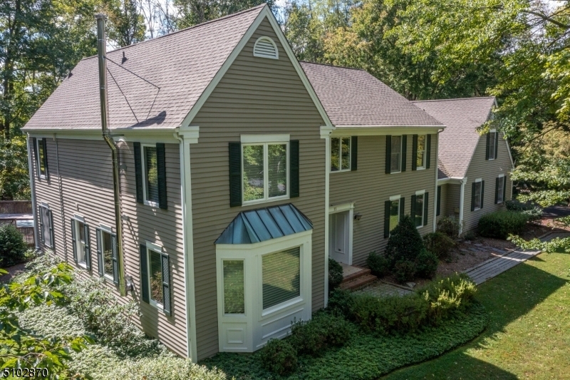 Property Photo:  15 Pleasant View Rd  NJ 08833 
