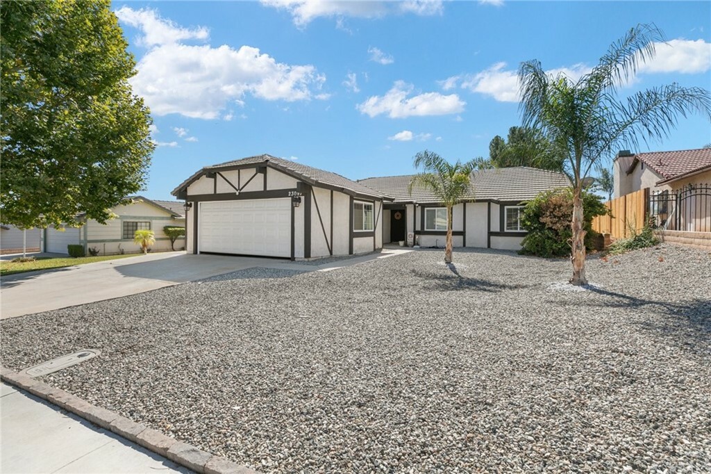 Property Photo:  23097 Sonnet Drive  CA 92557 