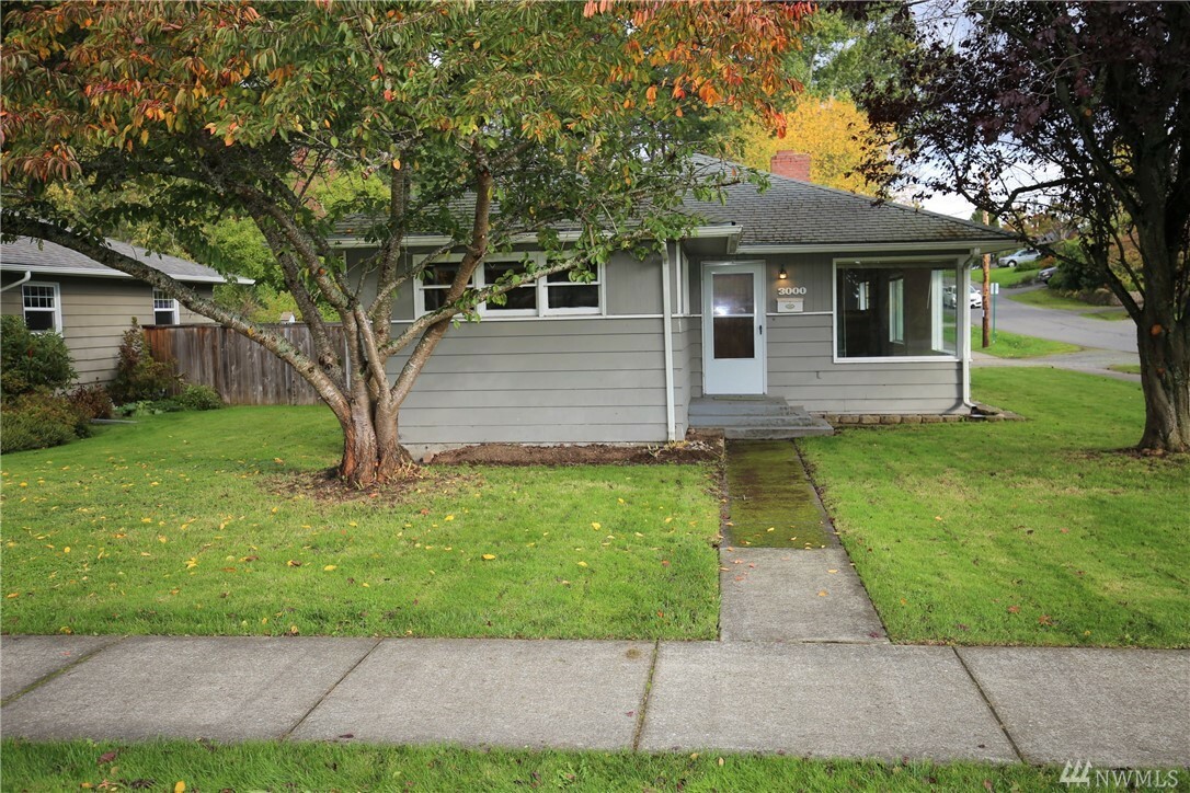 Property Photo:  3000 Vallette St  WA 98225 