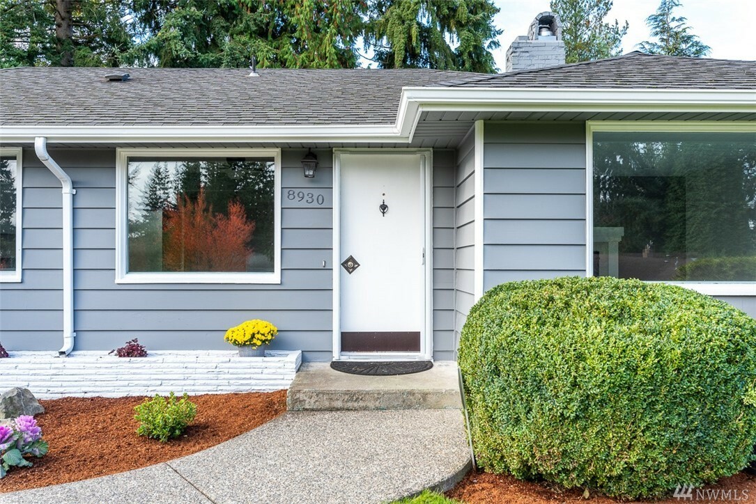 Property Photo:  8930 Whitechuck Dr  WA 98208 