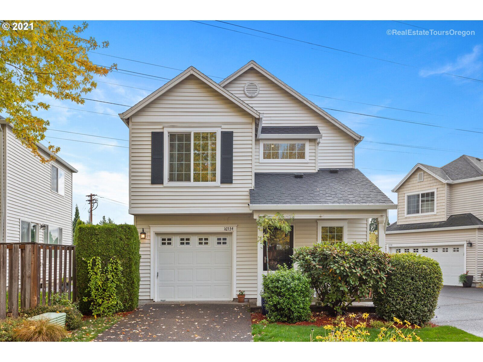 Property Photo:  16534 NW Oak Creek Dr  OR 97006