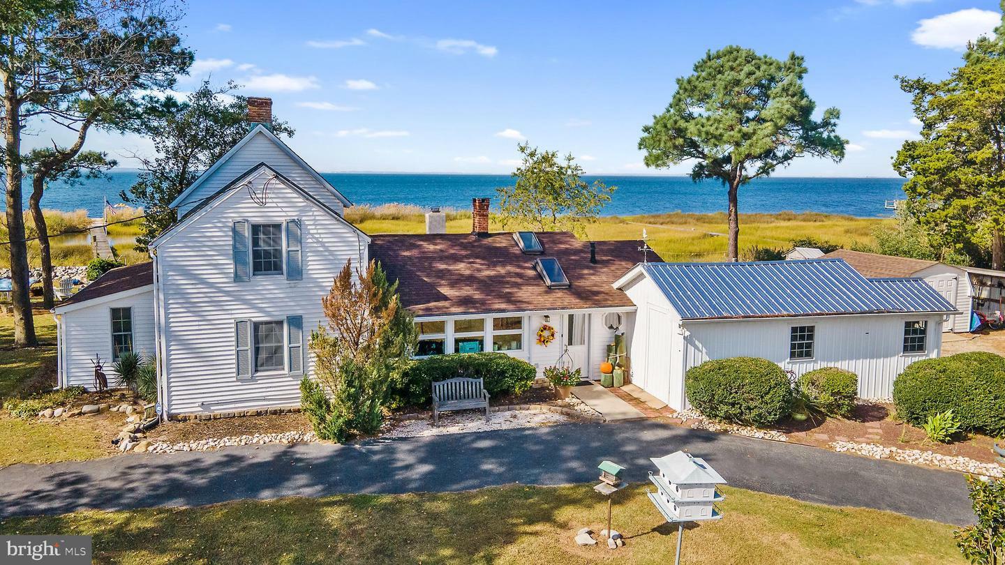 Property Photo: 8056 Riverview Road MD 21871