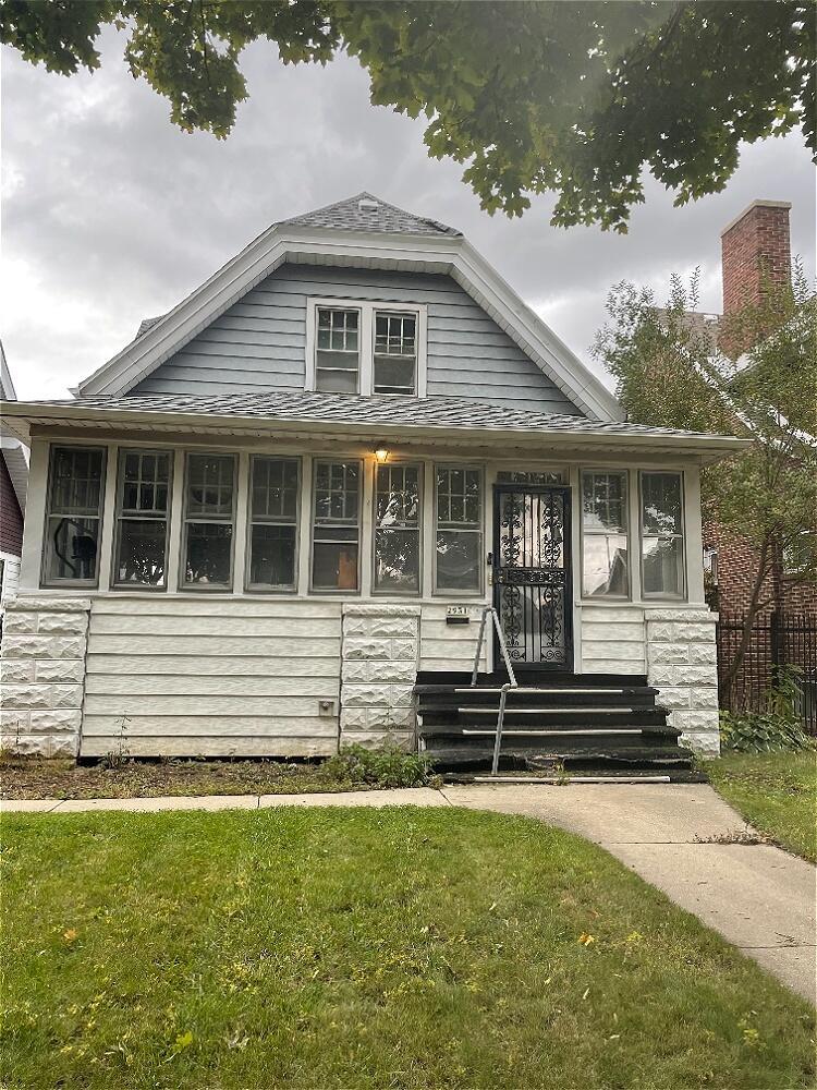 Property Photo: 2931 N 40th St WI 53210