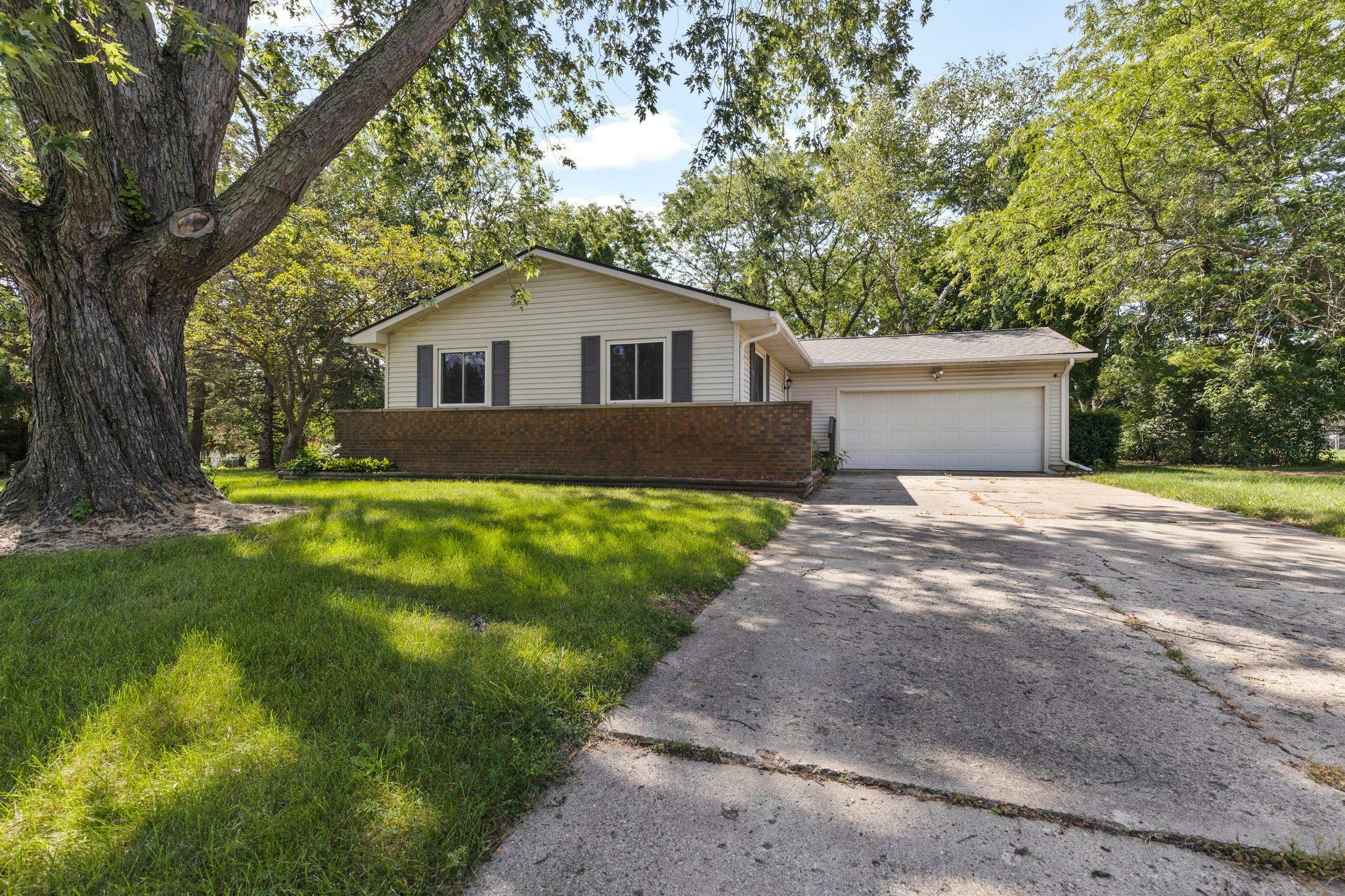 Property Photo:  6541 Bluebird Court  MI 49201 