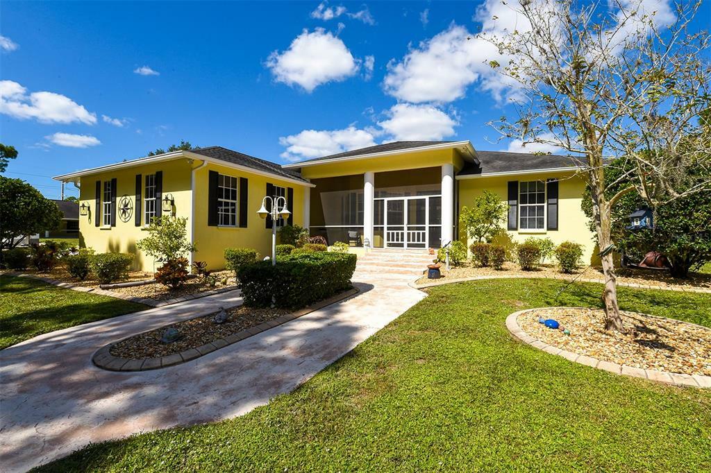 Property Photo:  2326 Frederick Drive  FL 34292 