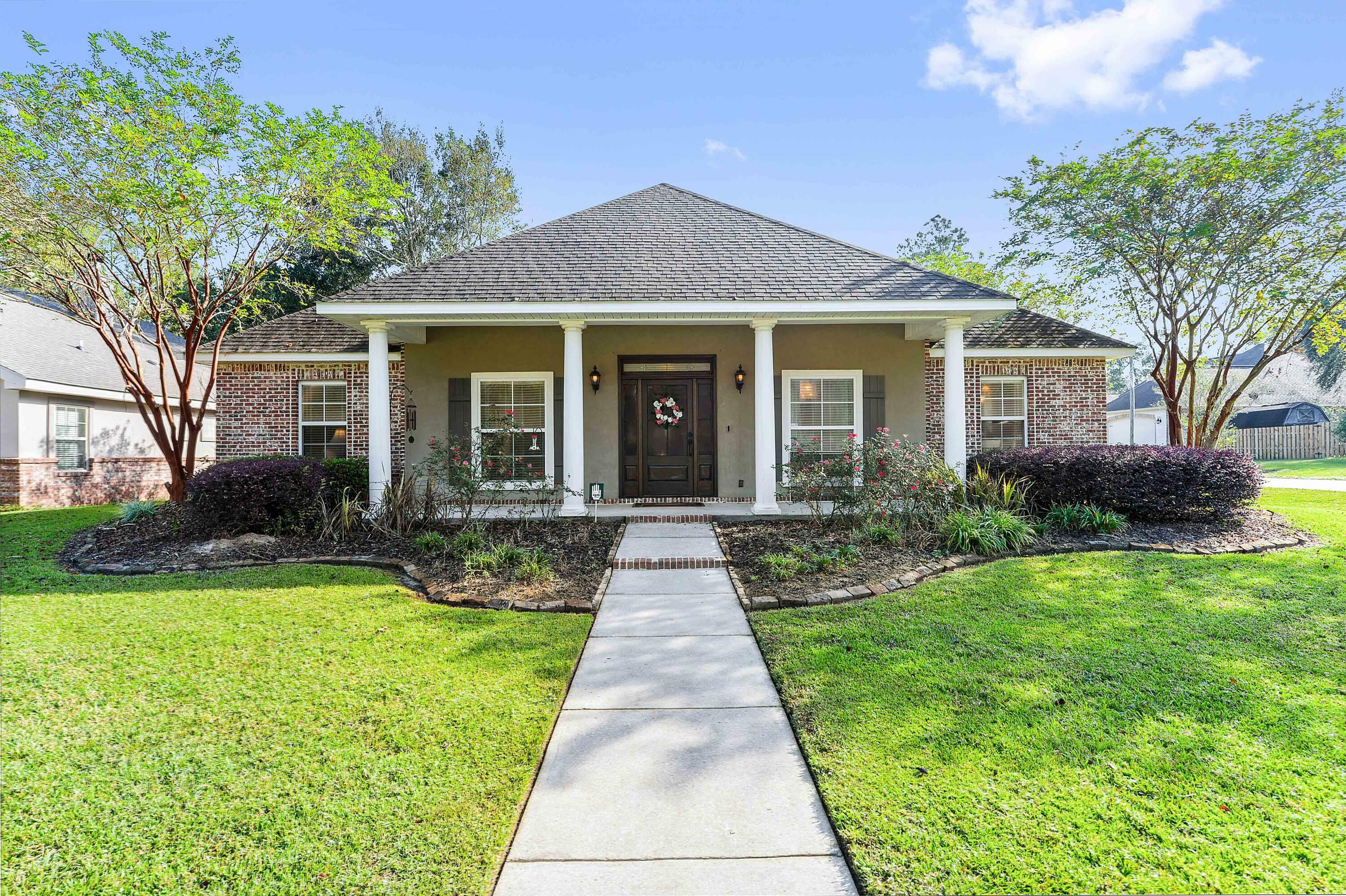 Property Photo:  89354 E Diamondhead Drive  MS 39525 