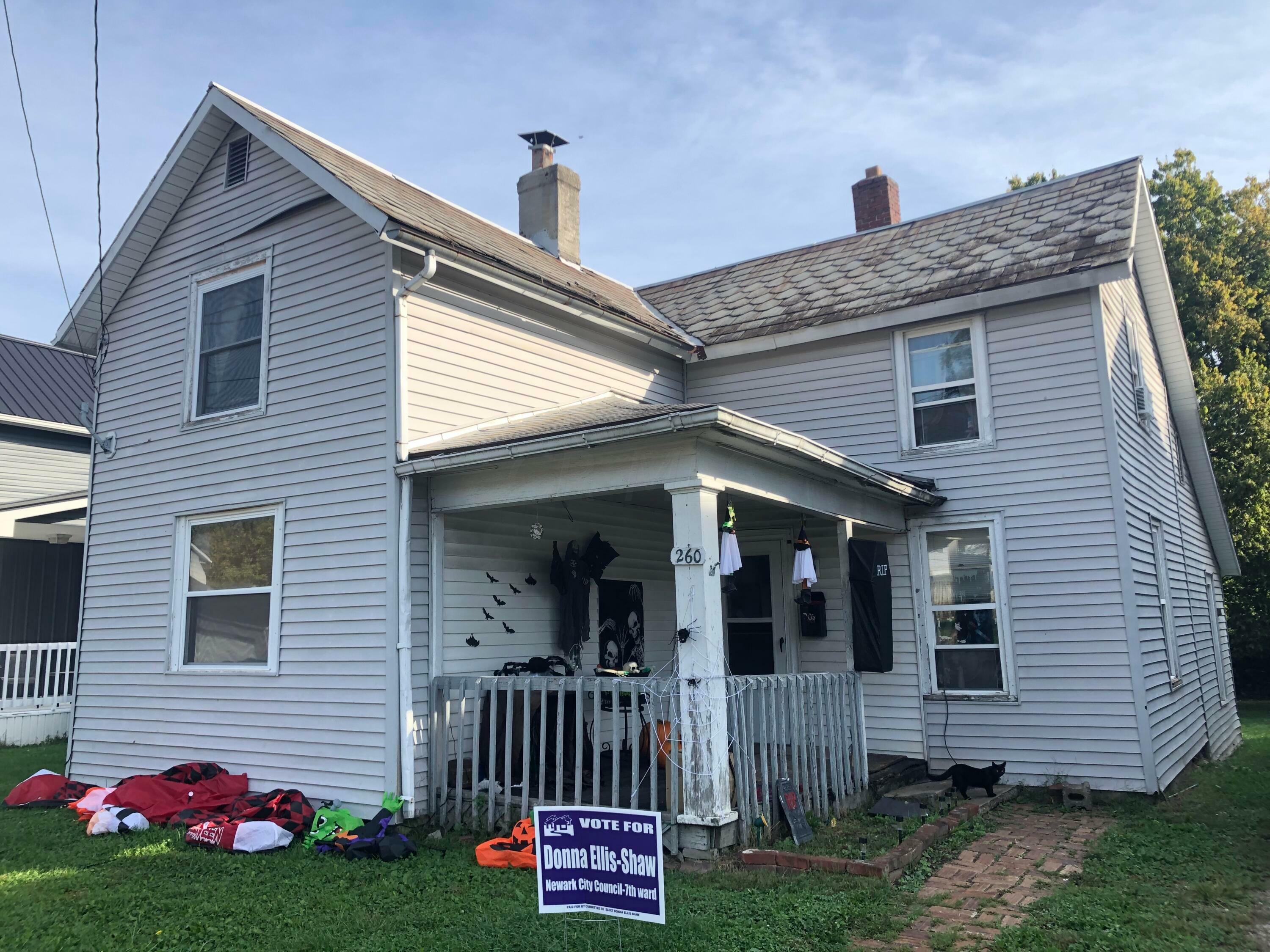Property Photo: 260 N 5th Street OH 43055