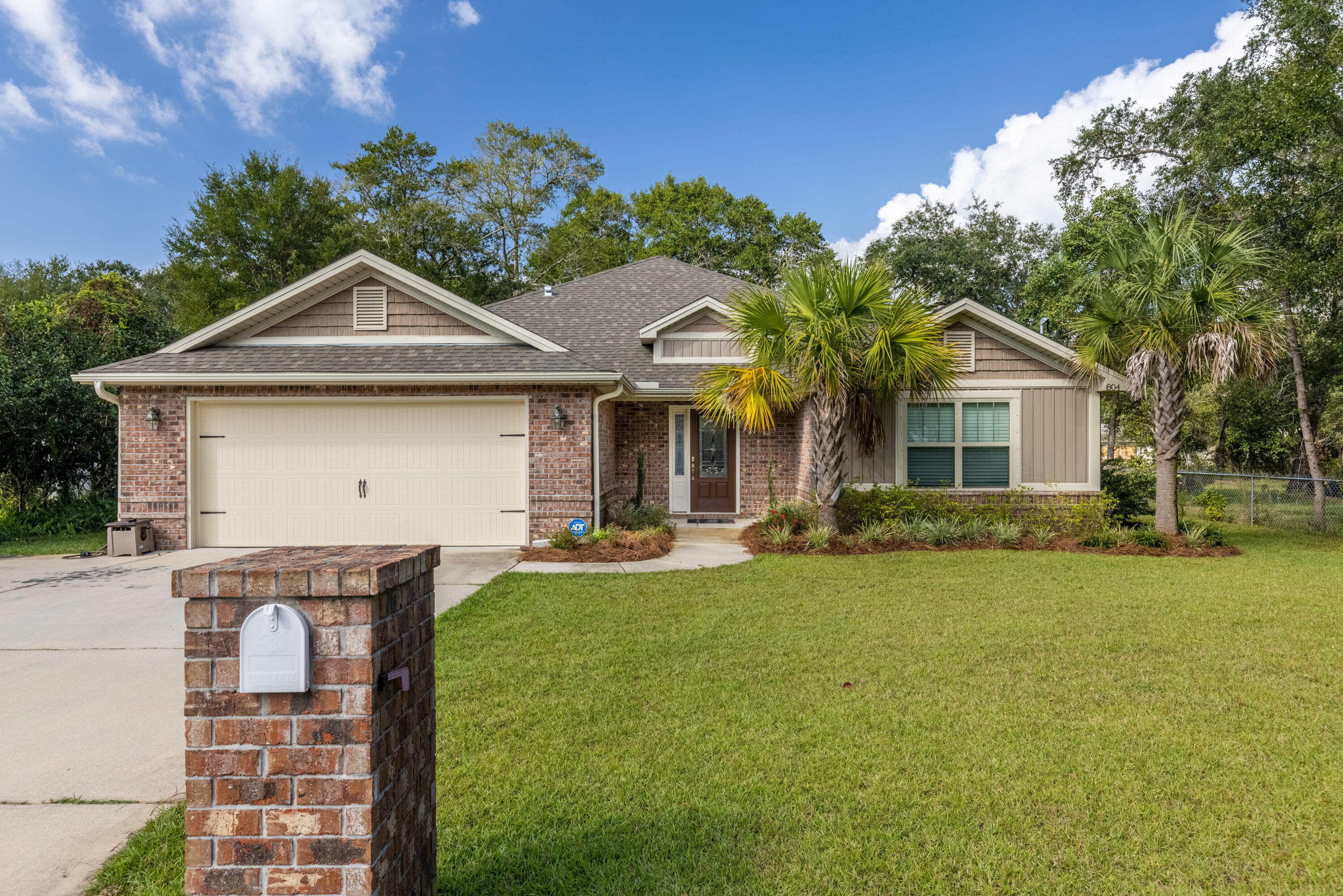 Property Photo:  804 Kenneth Drive  FL 32547 