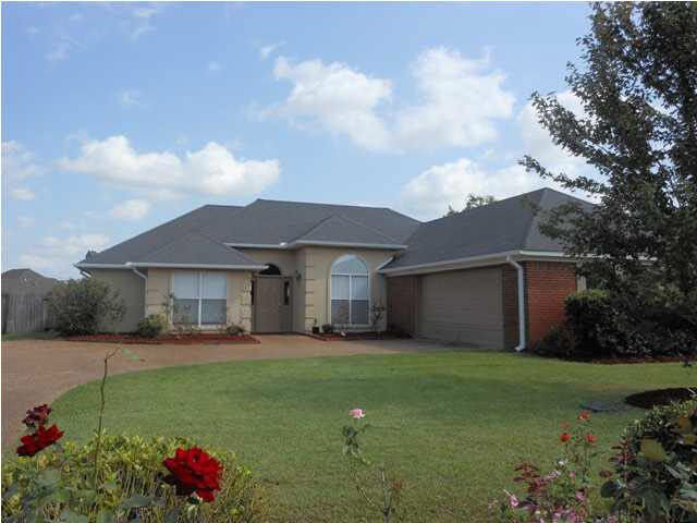 Property Photo: 105 Stratford Drive MS 39110