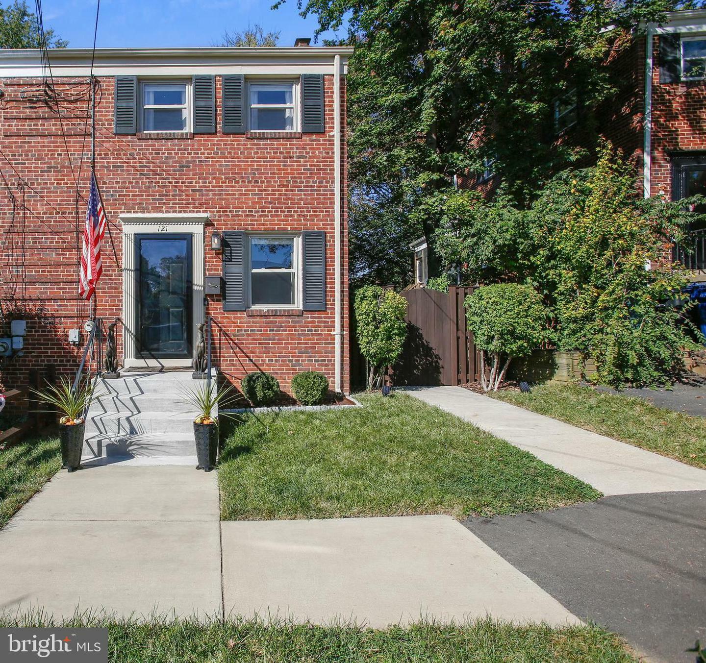 Property Photo:  121 S Ingram Street  VA 22304 