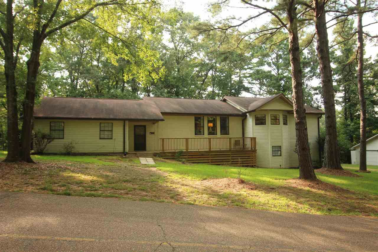 Property Photo:  201 W Virginia Drive  MS 39056 