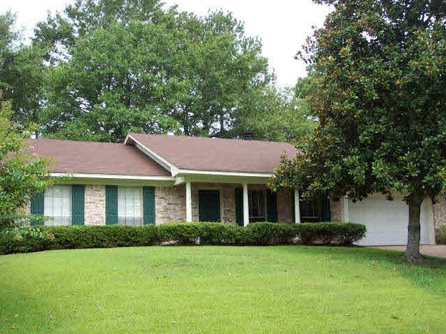 Property Photo:  306 Indian Mound Street  MS 39056 