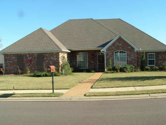 Property Photo:  310 Park Ridge Drive  MS 39042 