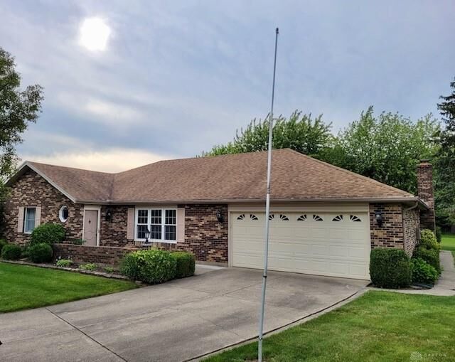 Property Photo: 721 Rockridge Circle OH 45377