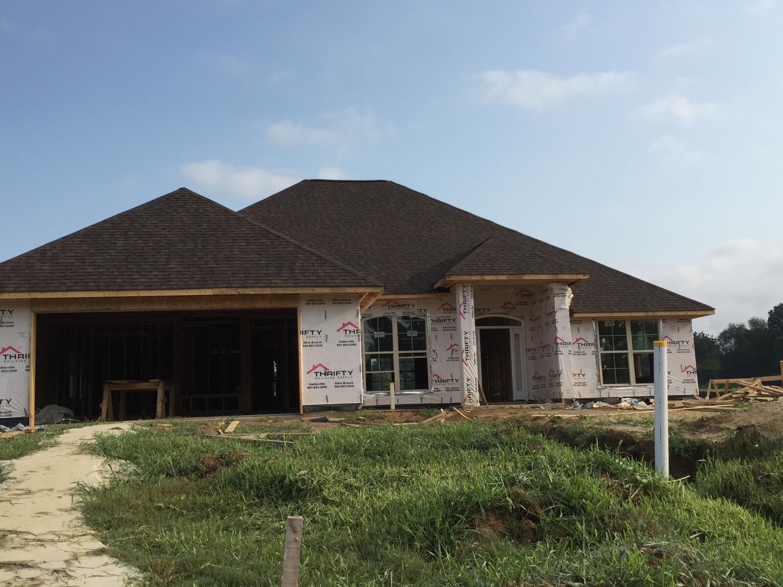 Property Photo:  8801 Courtly Circle North  MS 38654 