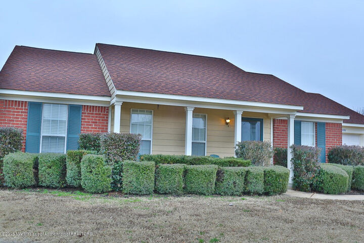 6054 Clay Lane  Olive Branch MS 38654 photo