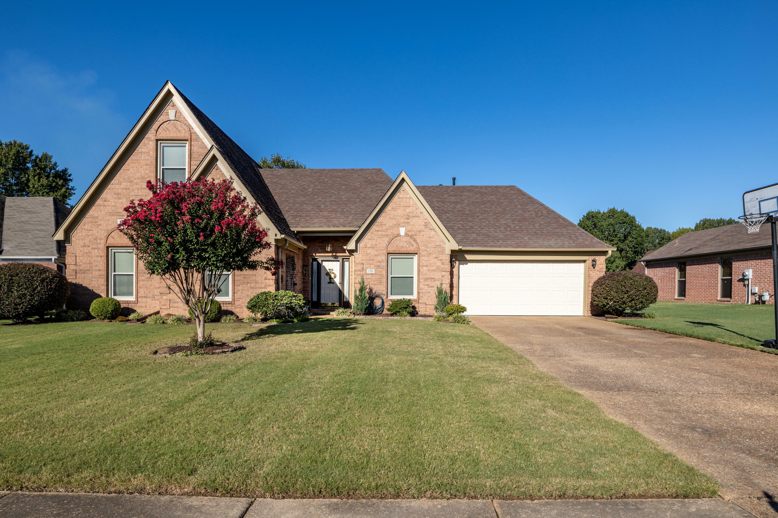 5703 Michaelson Drive  Olive Branch MS 38654 photo