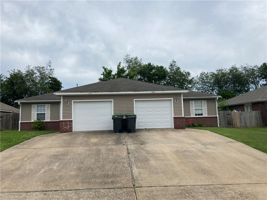 Property Photo:  2413 & 2415 S 16th Street  AR 72758 