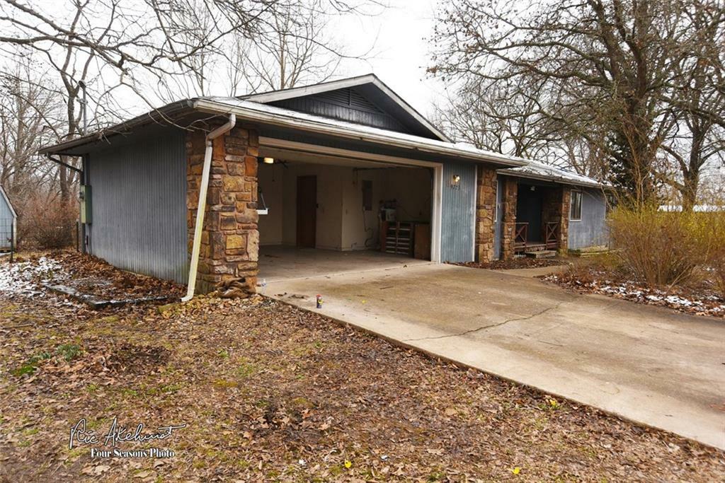 Property Photo:  9723 E Highway 72  AR 72712 