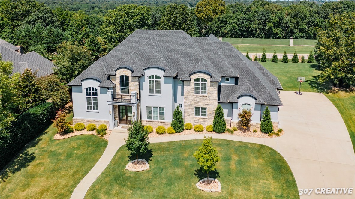 Property Photo: 33 W Nottingham Lane AR 72758