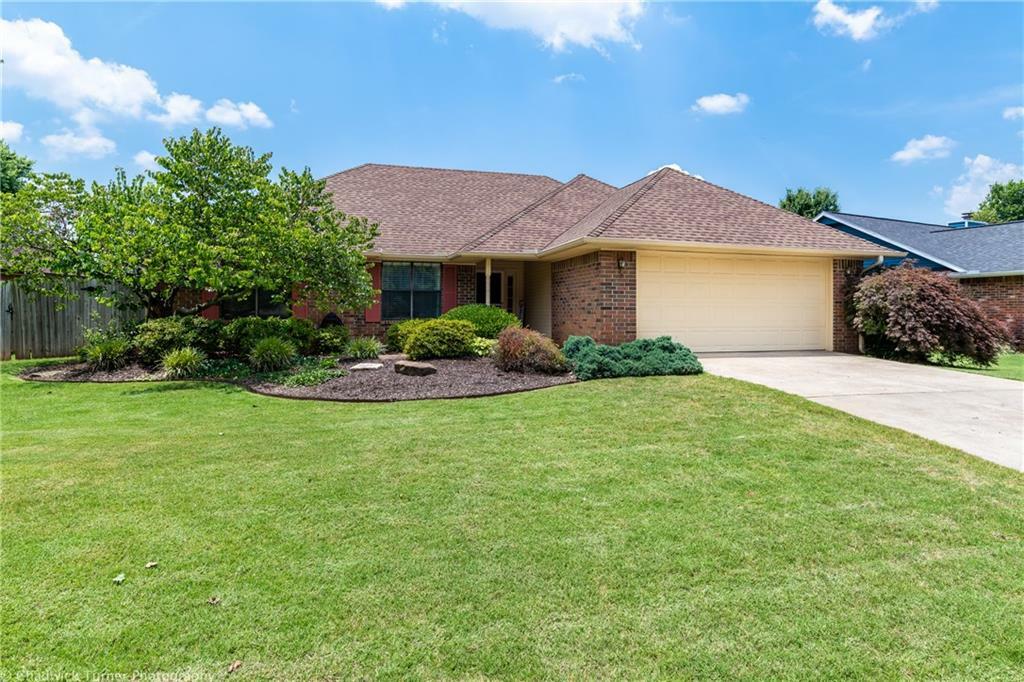 Property Photo:  210 Bluff Drive  AR 72745 