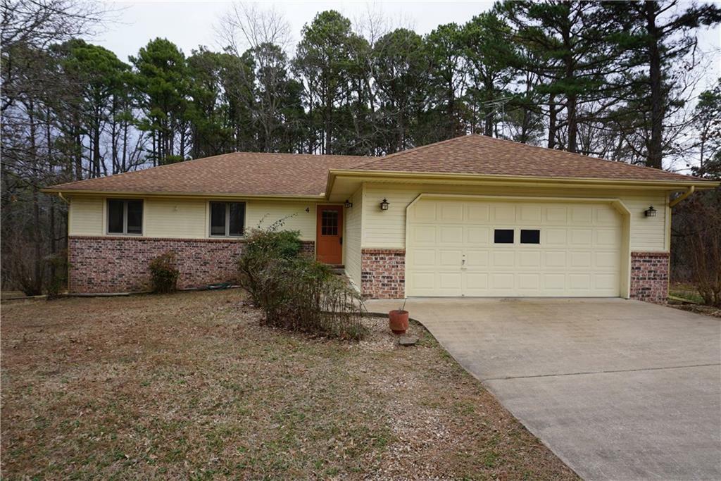 Property Photo:  4 Bassingham Lane  AR 72715 