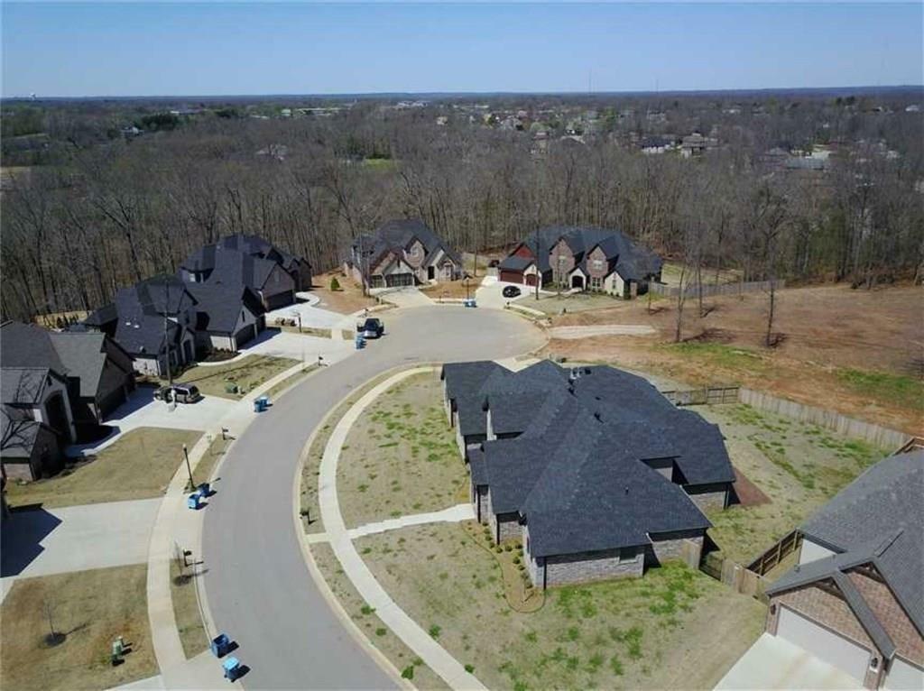 Property Photo:  0000 NE Miner Court  AR 72712 