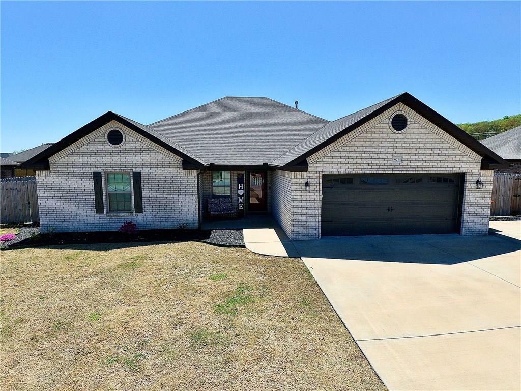 Property Photo:  971 Red Oak Street  AR 72727 