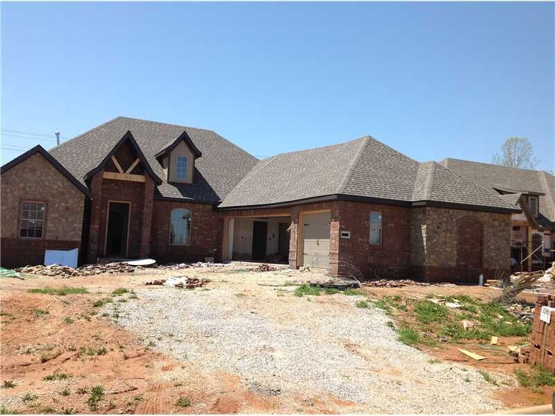 Property Photo:  4302 SW Boxelder Street  AR 72712 