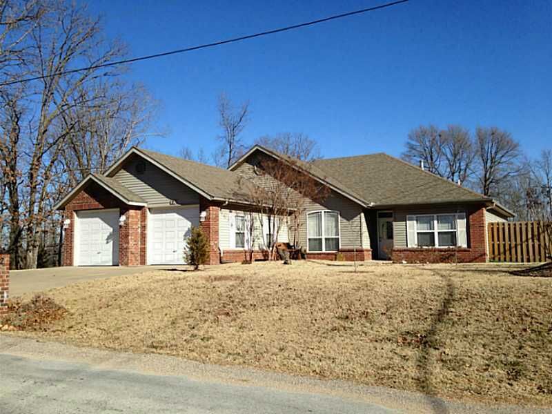 Property Photo: 2 Berkshire Drive AR 72714