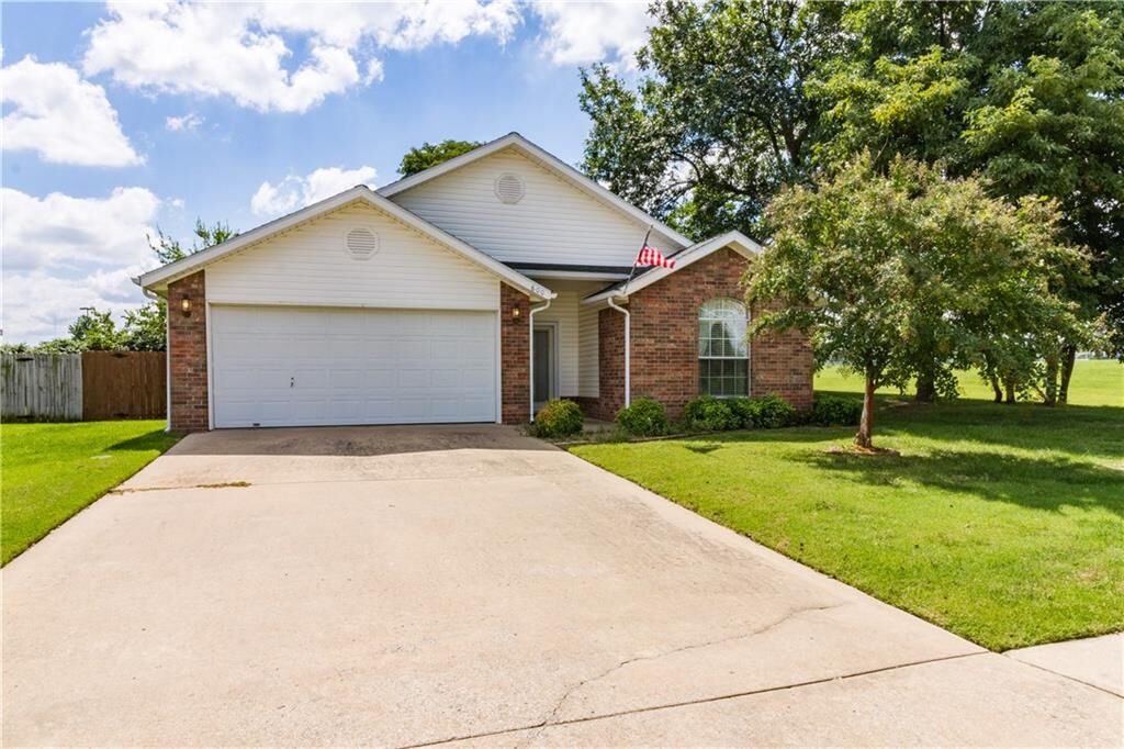 Property Photo: 800 Marcus Street AR 72712