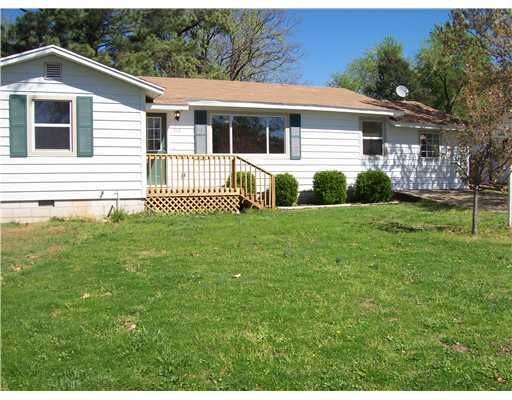 Property Photo: 412 E McCormick Street AR 72753