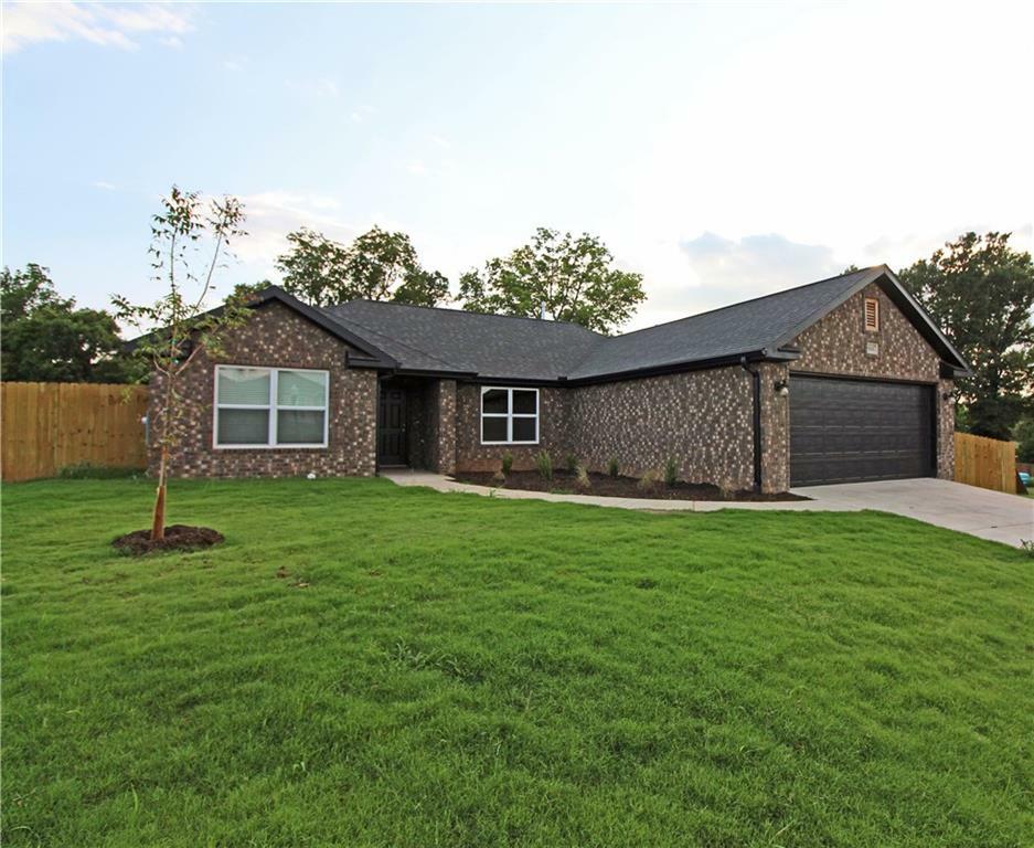 Property Photo: 910 SW Green World Street AR 72712