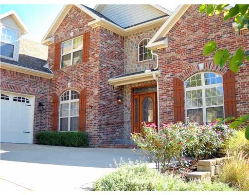 Property Photo: 833 E Bryan Lane AR 72701