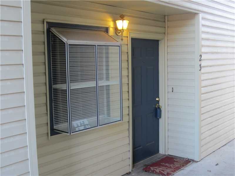 Property Photo: 1519 N Leverett Unit 27 Avenue AR 72703