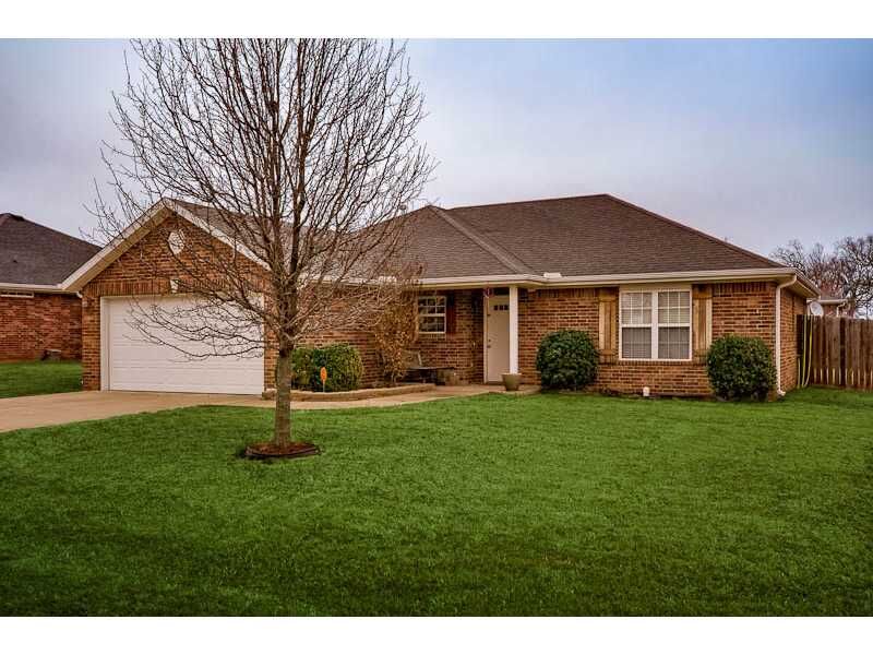 Property Photo: 570 N Steepro Drive AR 72719