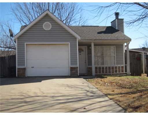 Property Photo: 1622 N Timberline Drive AR 72704