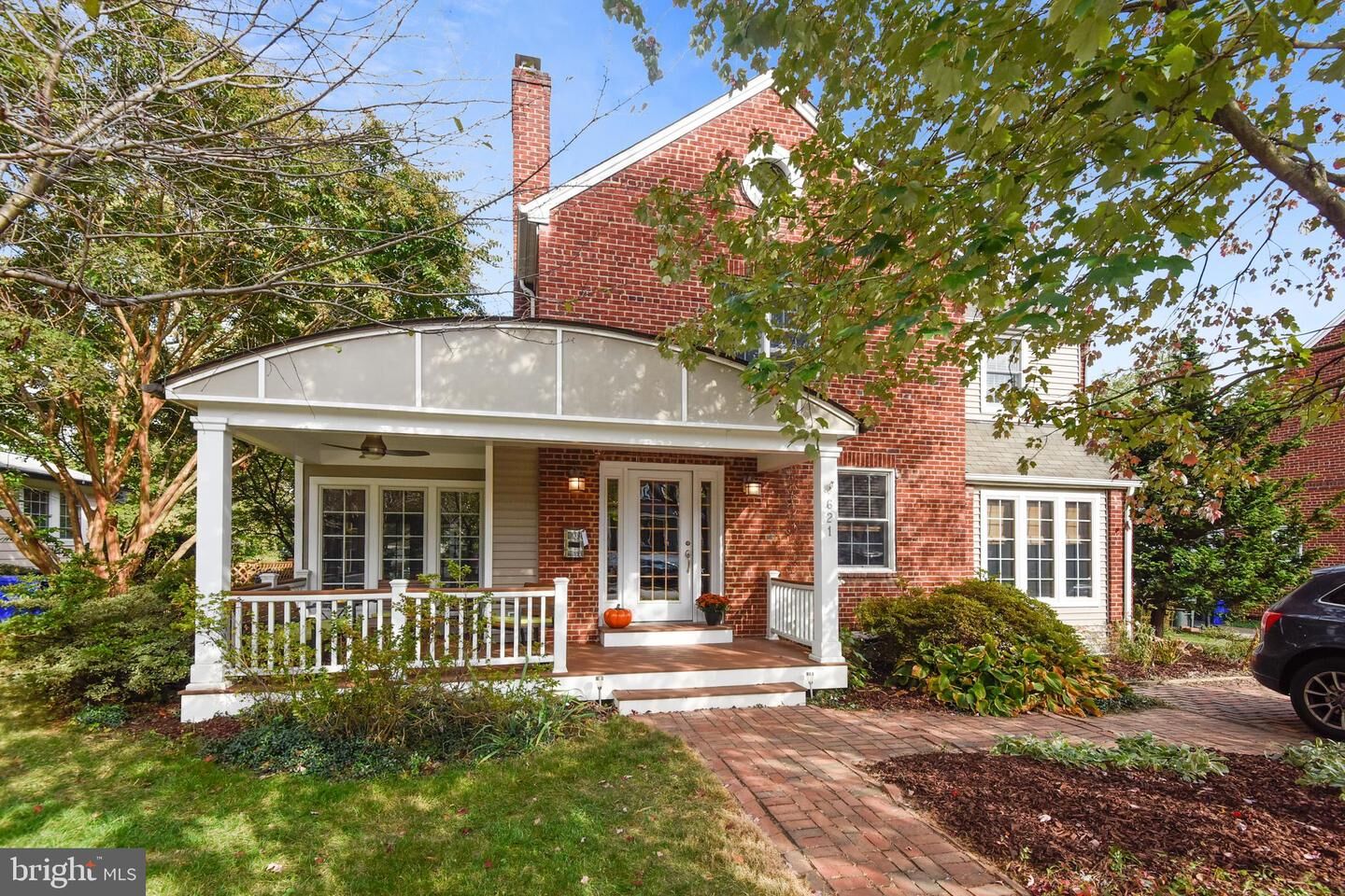 Property Photo:  621 S Taylor Street  VA 22204 