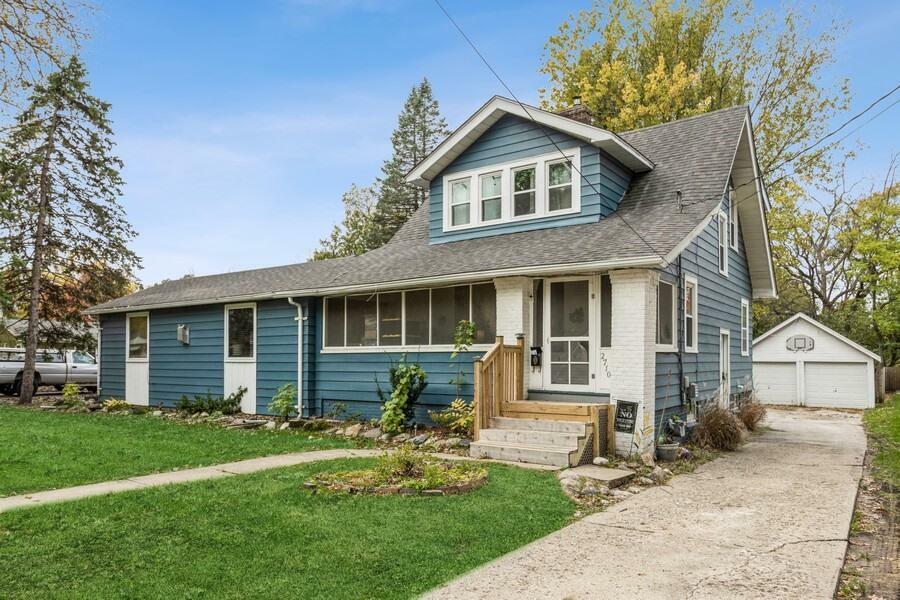 Property Photo:  2710 50th Street  IA 50310 