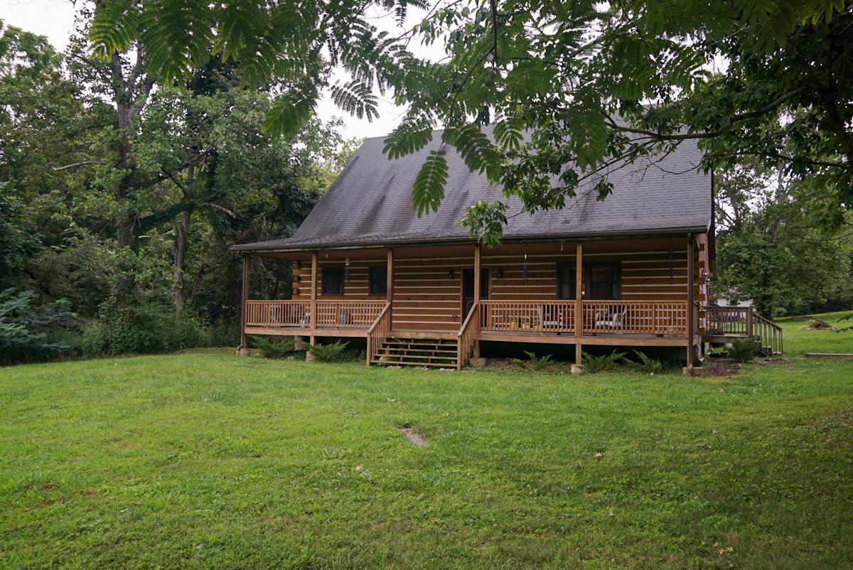 Property Photo:  4910 Alum Springs Road  KY 40422 