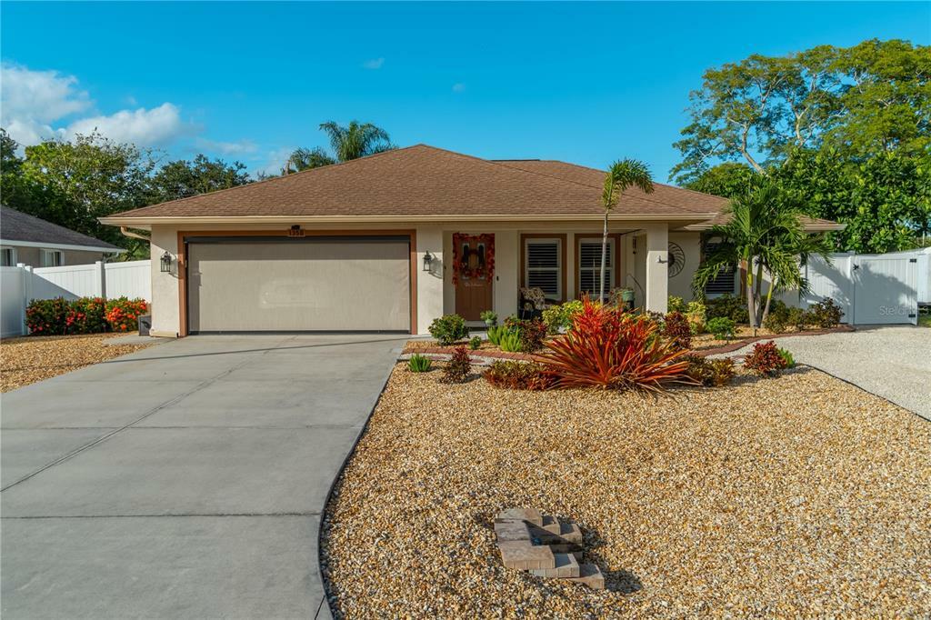 Property Photo: 1350 Le Pera Road FL 34223