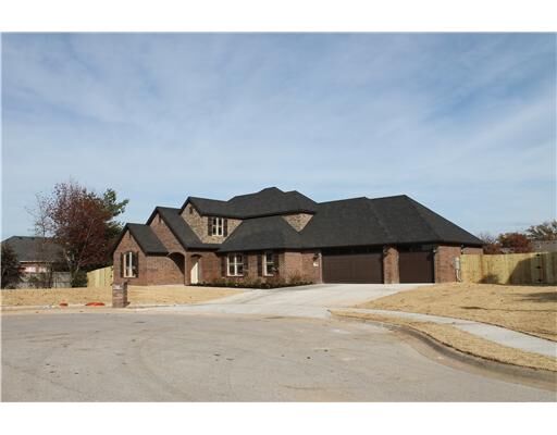 Property Photo: 5205 S 44th Place AR 72758