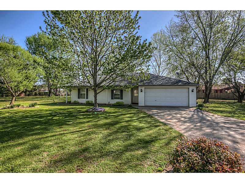 Property Photo: 435 Lee Town Drive AR 72751