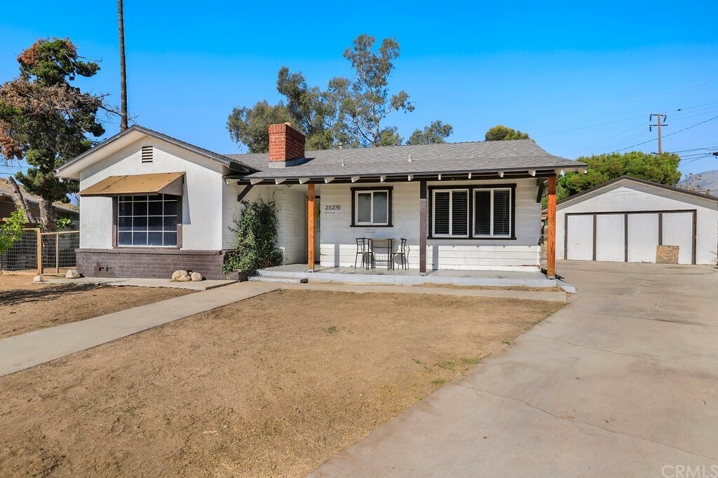 Property Photo: 25270 19th Street CA 92404