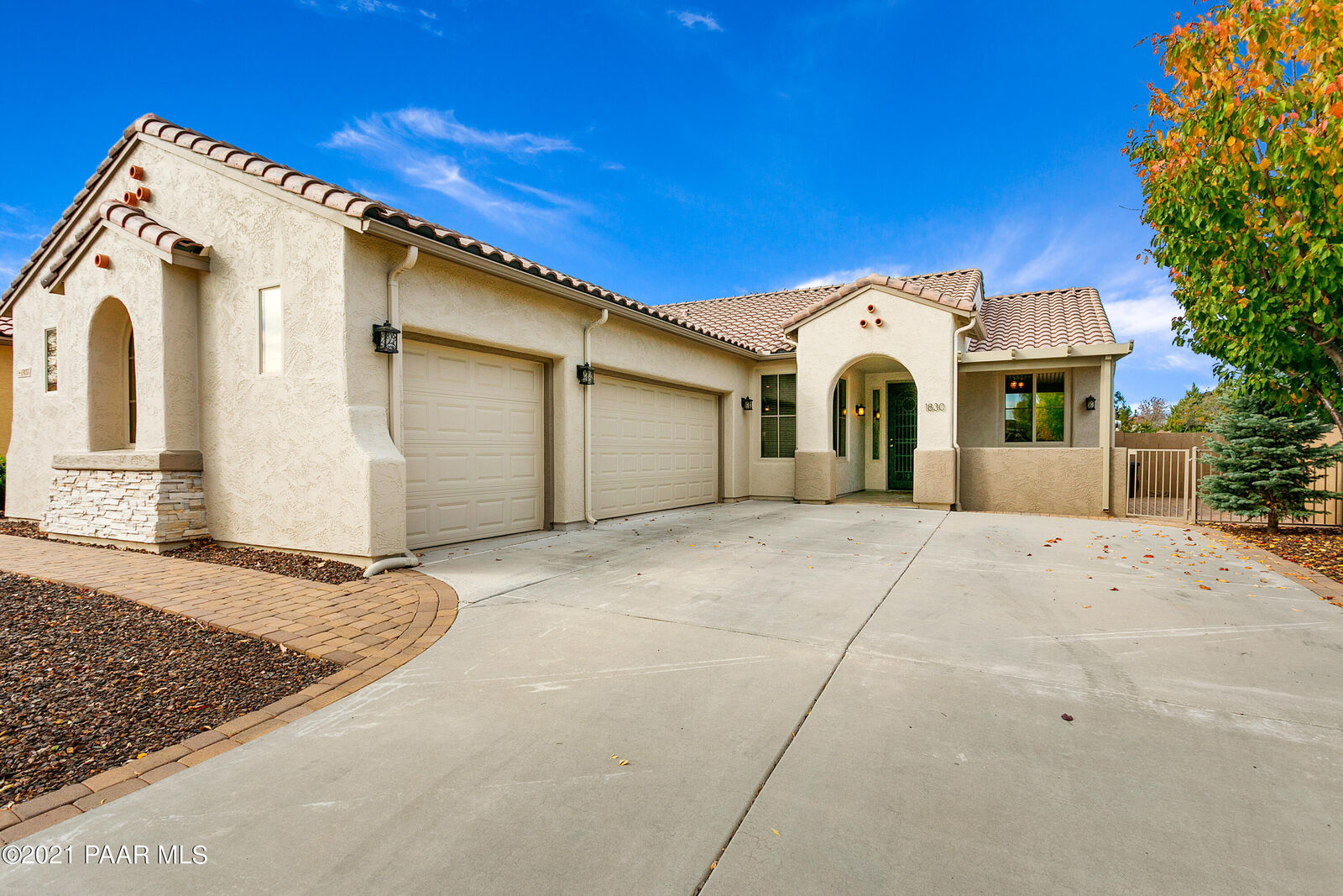 Property Photo: 1830 N Thimble Lane AZ 86314