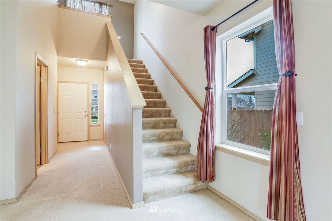 Property Photo: 16018 SE 253rd Place WA 98042