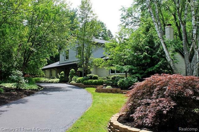 Property Photo:  29075 Millbrook Road  MI 48334 