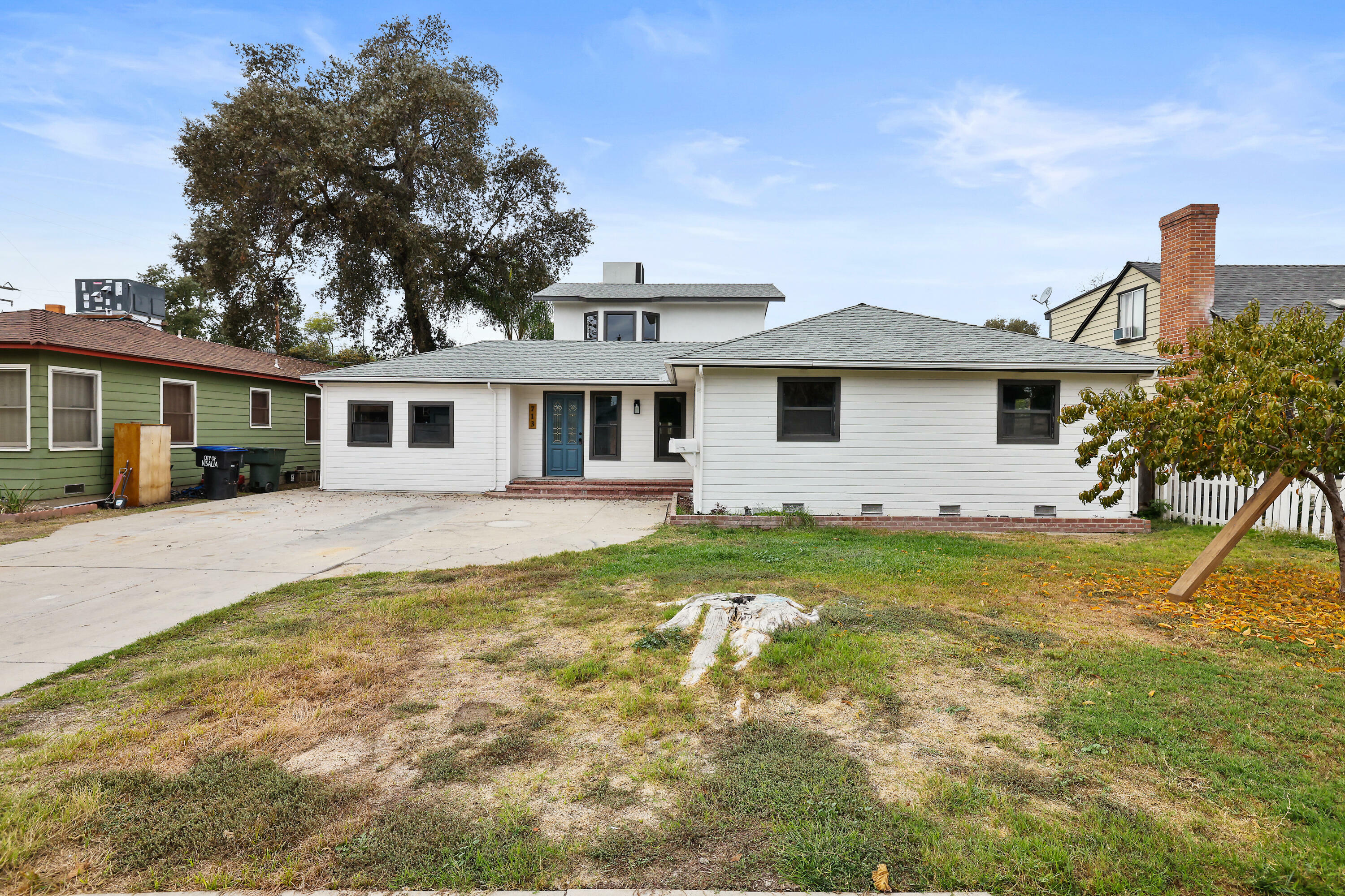 Property Photo:  713 S Jacob Street  CA 93277 